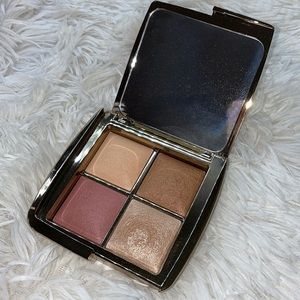 Gently used limited edition Hourglass Face Palette *Lighting Edit Mini*